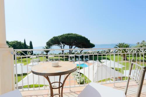 Hotel Villa Les Rosiers Grimaud Luaran gambar