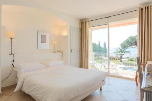 Hotel Villa Les Rosiers Grimaud Luaran gambar